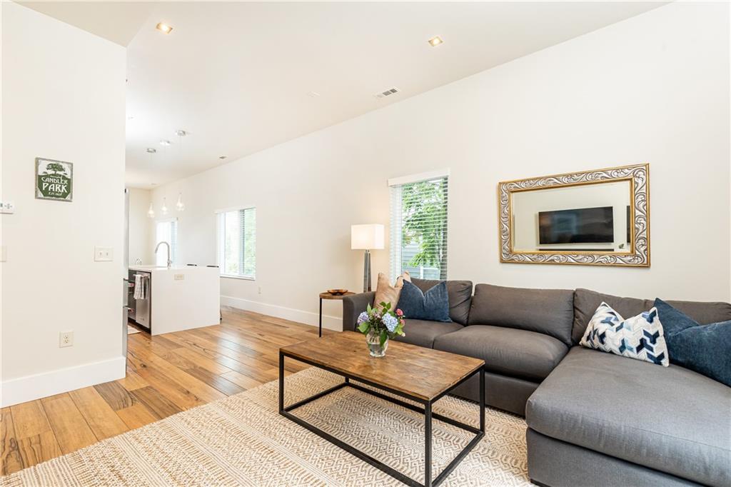 1672 Dekalb Avenue NE Unit 1