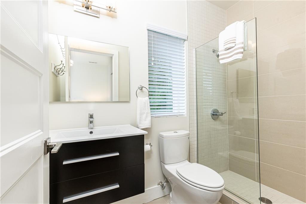 1672 Dekalb Avenue NE Unit 1
