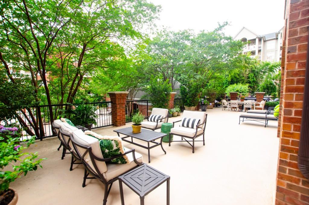 211 Colonial Homes Drive NW Unit 1102