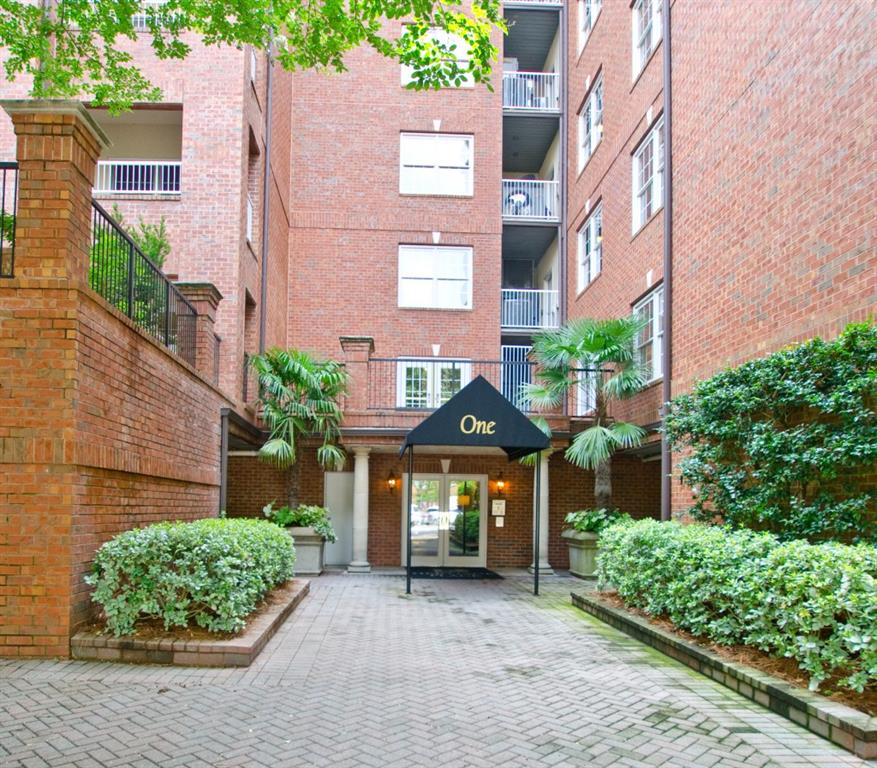 211 Colonial Homes Drive NW Unit 1102