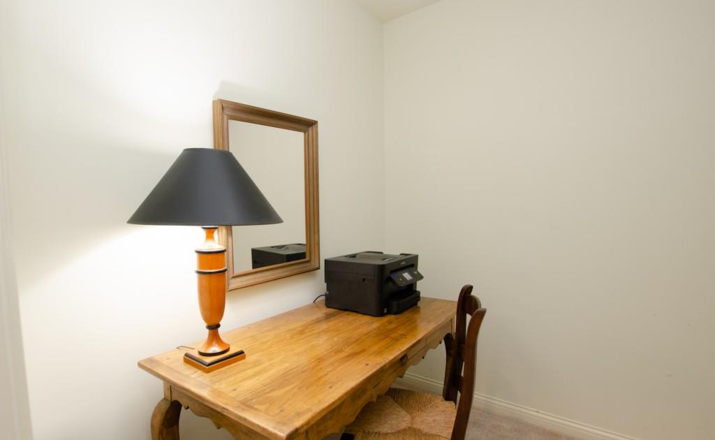 211 Colonial Homes Drive NW Unit 1102