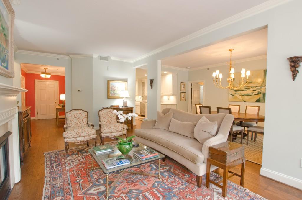211 Colonial Homes Drive NW Unit 1102