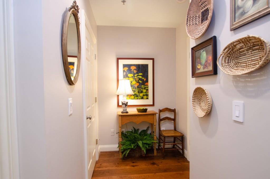 211 Colonial Homes Drive NW Unit 1102