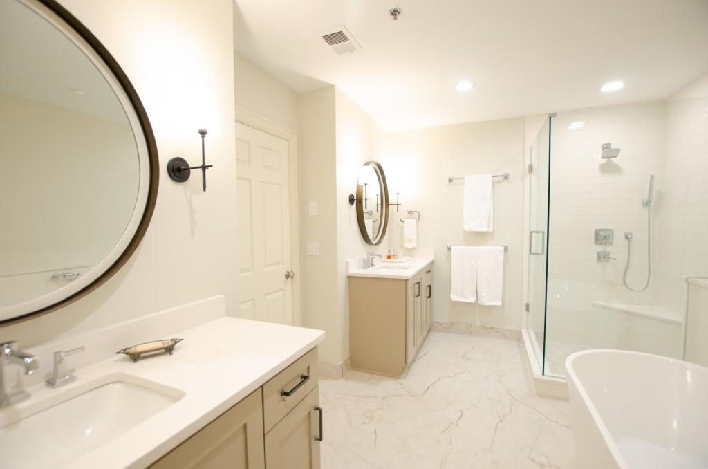 211 Colonial Homes Drive NW Unit 1102