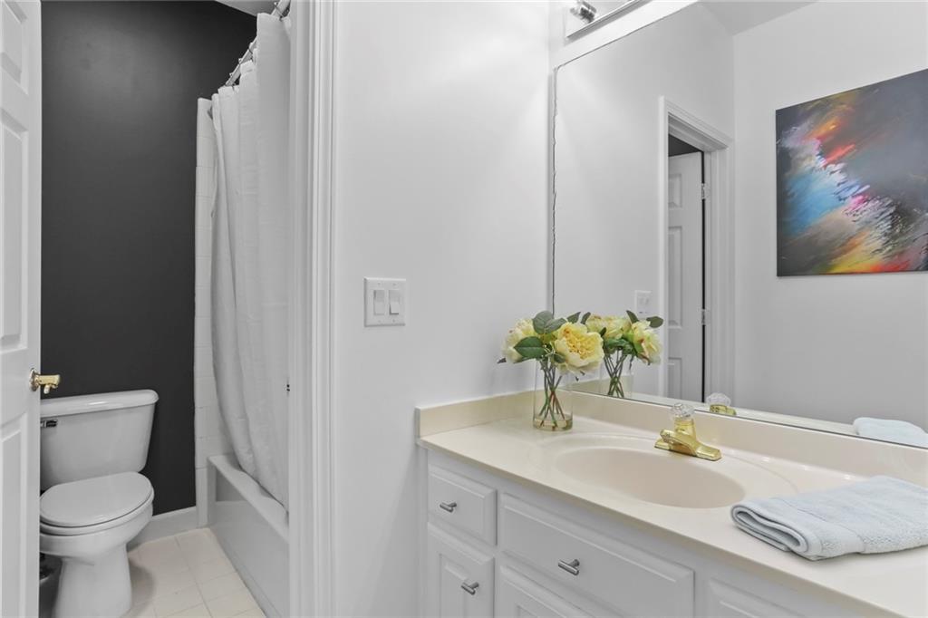 680 Americas Cup Cove