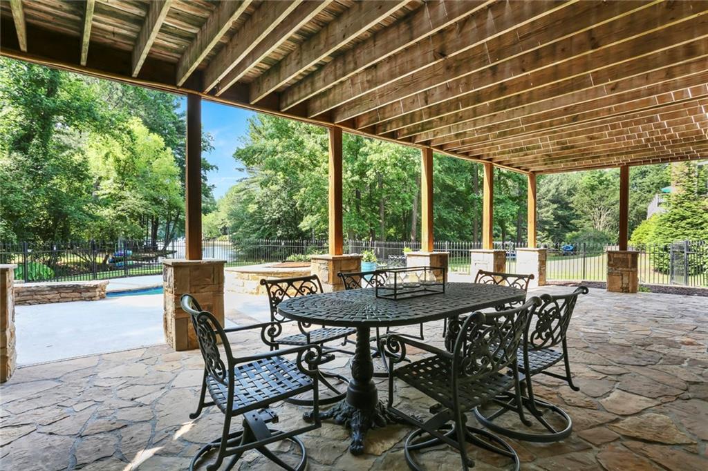 680 Americas Cup Cove