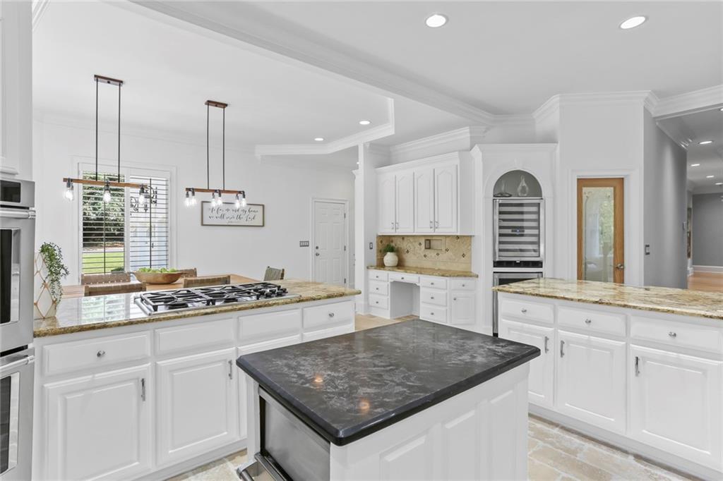 680 Americas Cup Cove