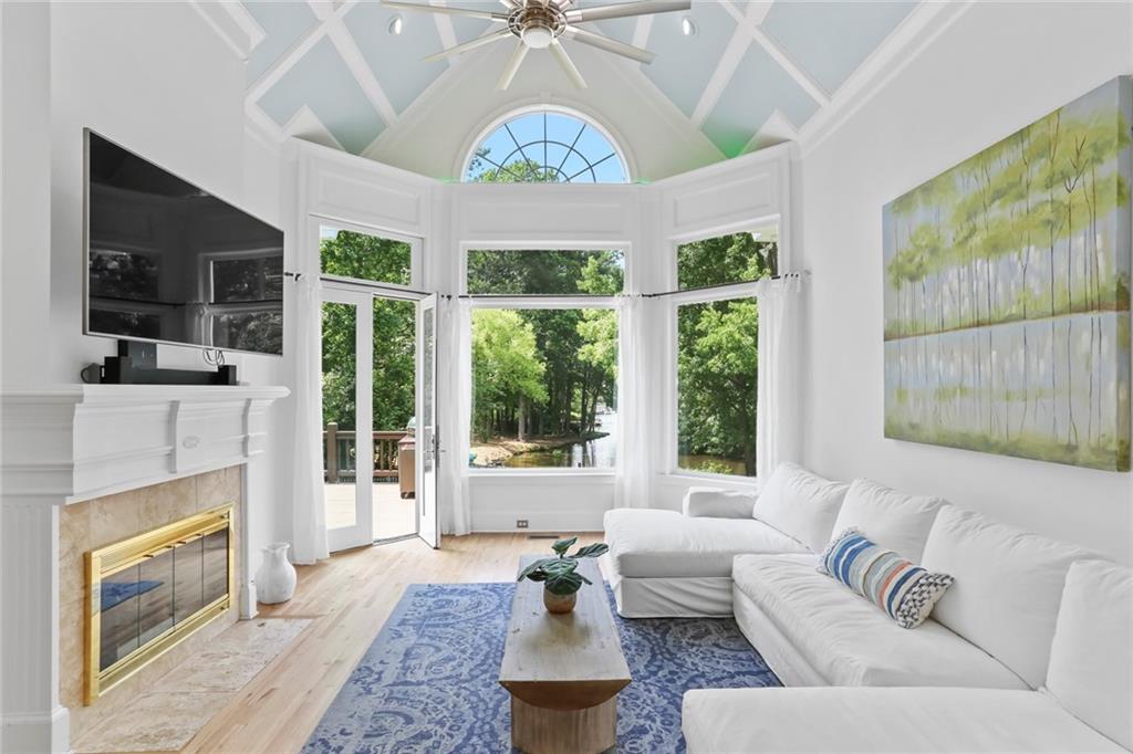 680 Americas Cup Cove