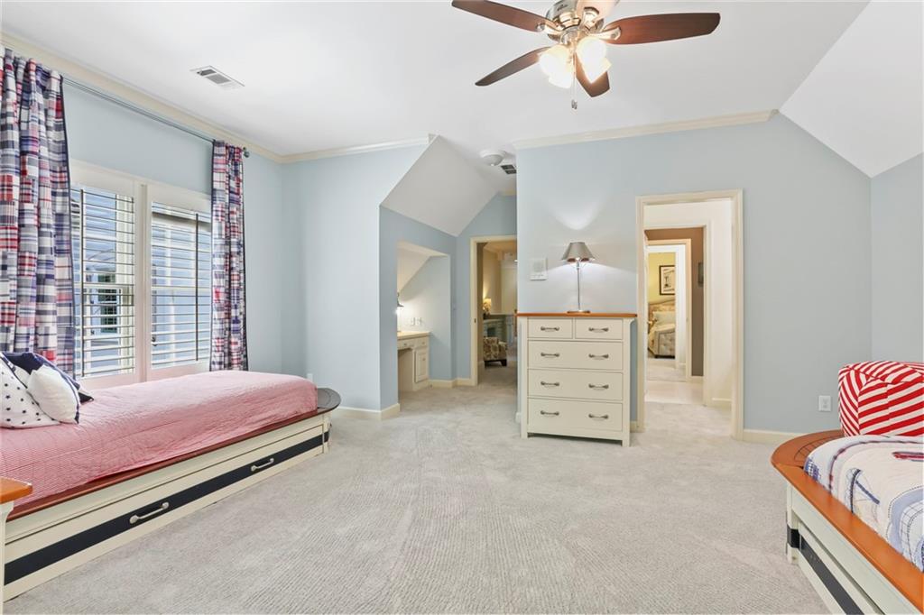 680 Americas Cup Cove