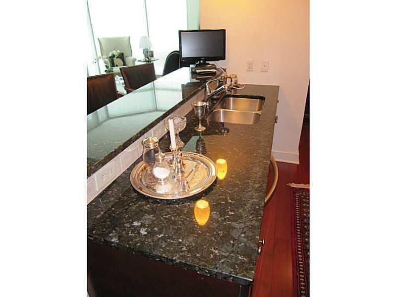 2795 Peachtree Road Unit 409