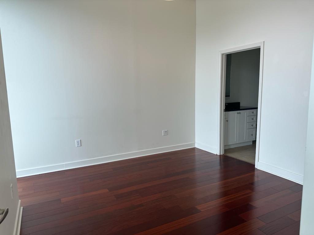 2795 Peachtree Road Unit 409