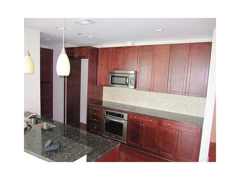 2795 Peachtree Road Unit 409