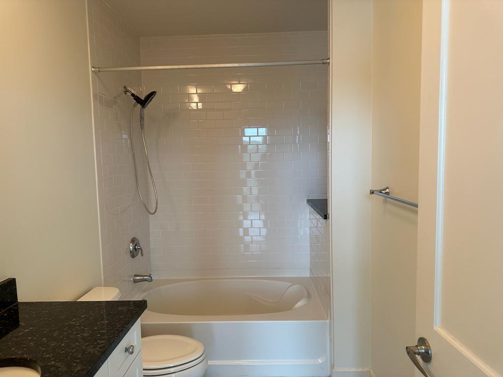 2795 Peachtree Road Unit 409