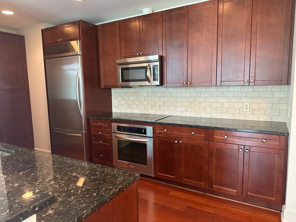 2795 Peachtree Road Unit 409