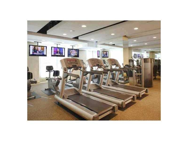 2795 Peachtree Road Unit 409