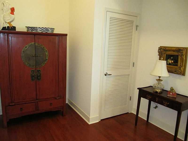 2795 Peachtree Road Unit 409