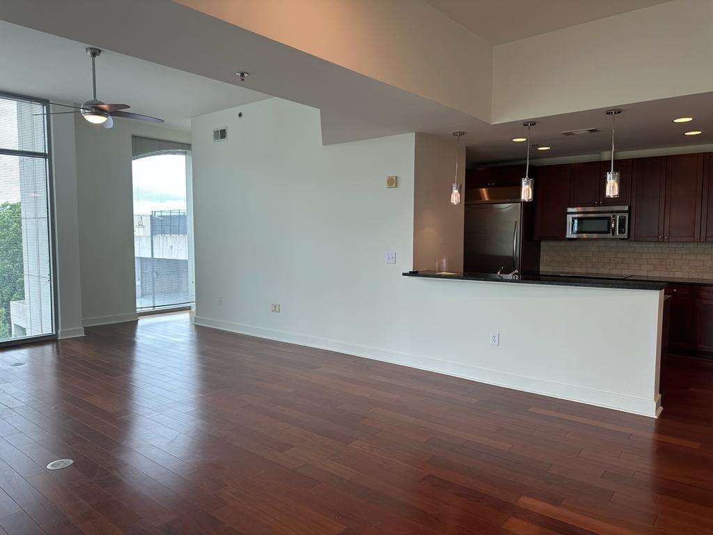 2795 Peachtree Road Unit 409