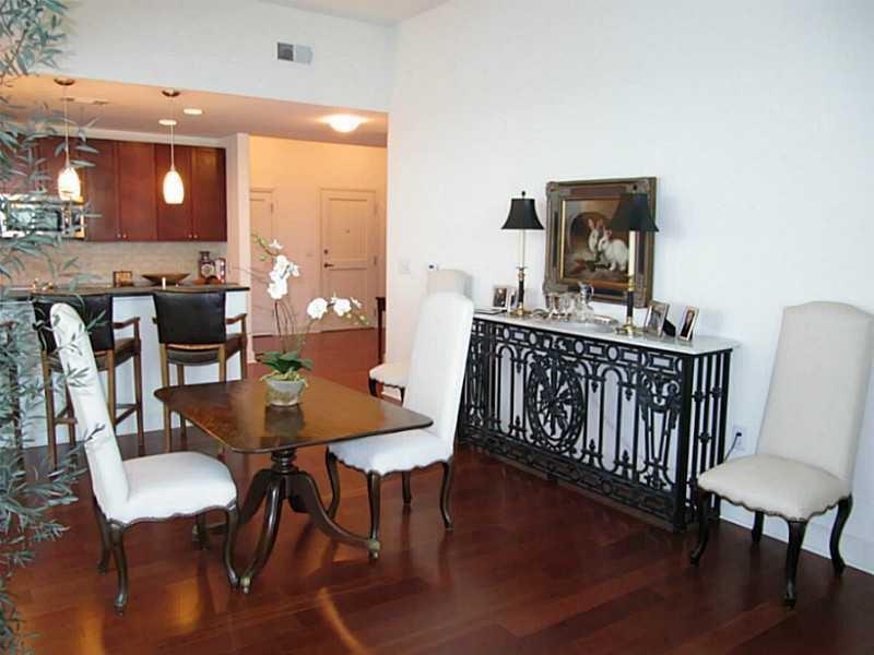 2795 Peachtree Road Unit 409