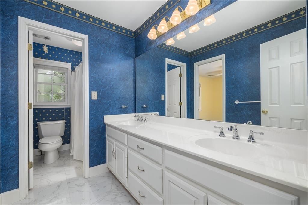 235 Shadowledge Lane