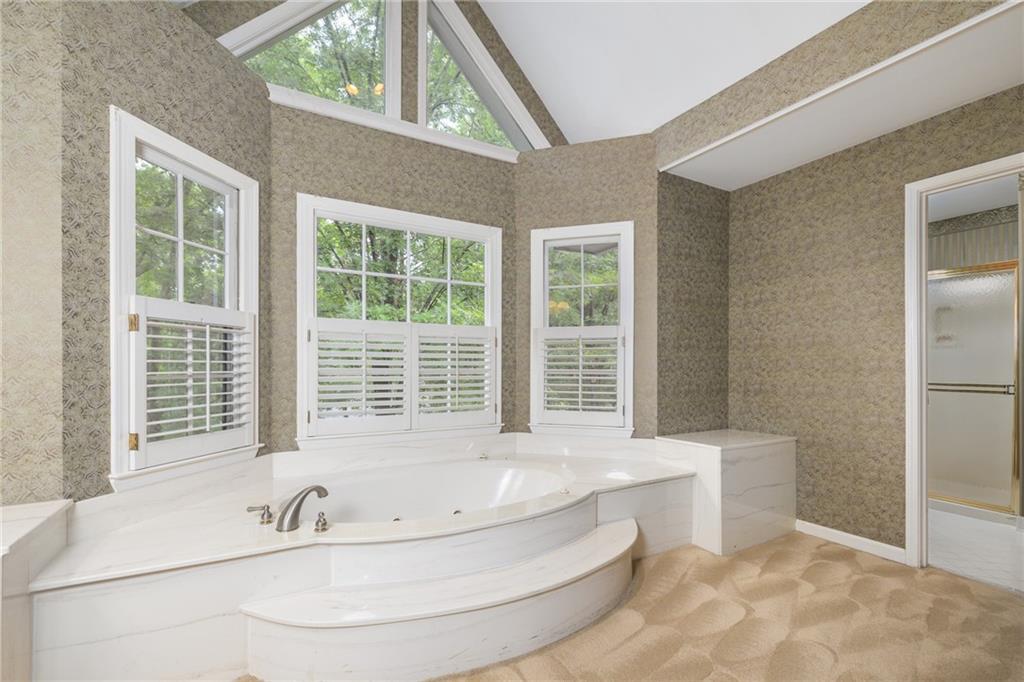 235 Shadowledge Lane
