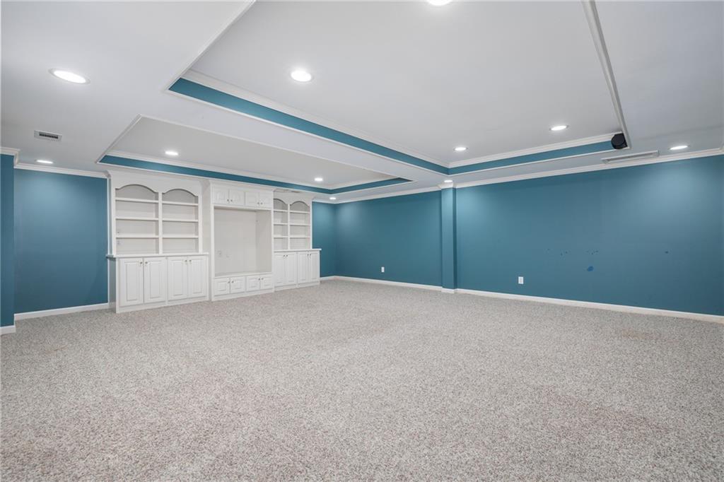 235 Shadowledge Lane