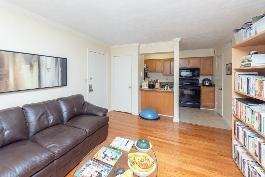 3140 Seven Pines Court Unit 304