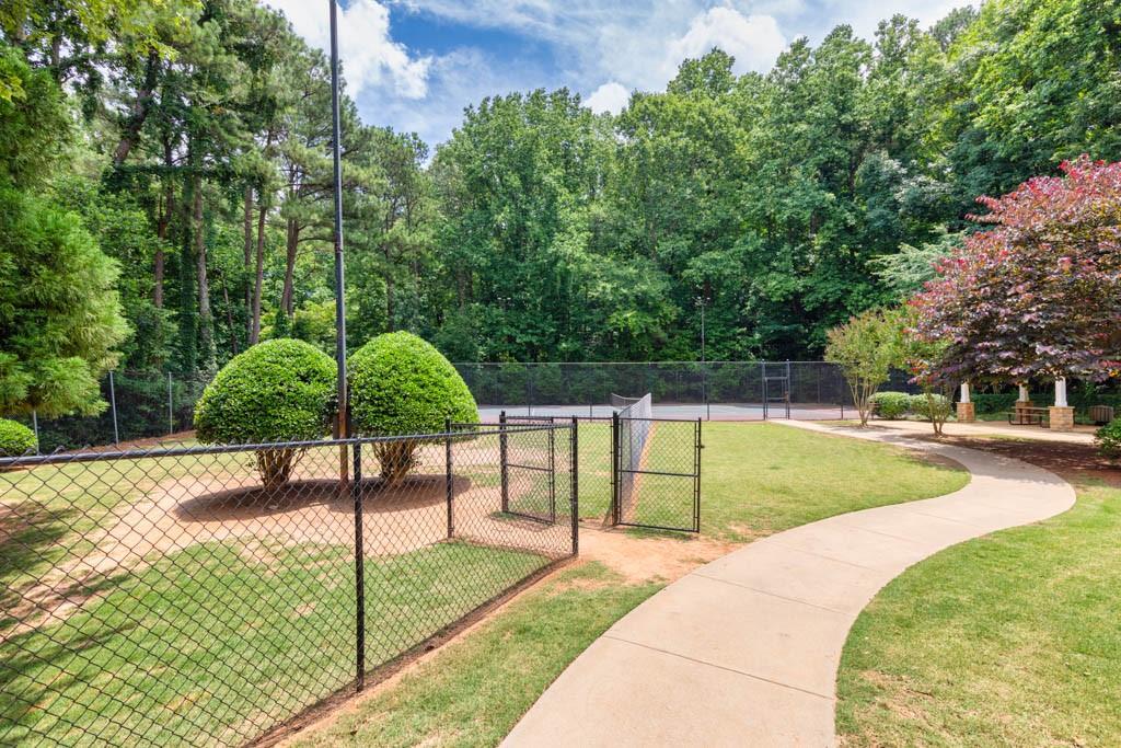 3140 Seven Pines Court Unit 304
