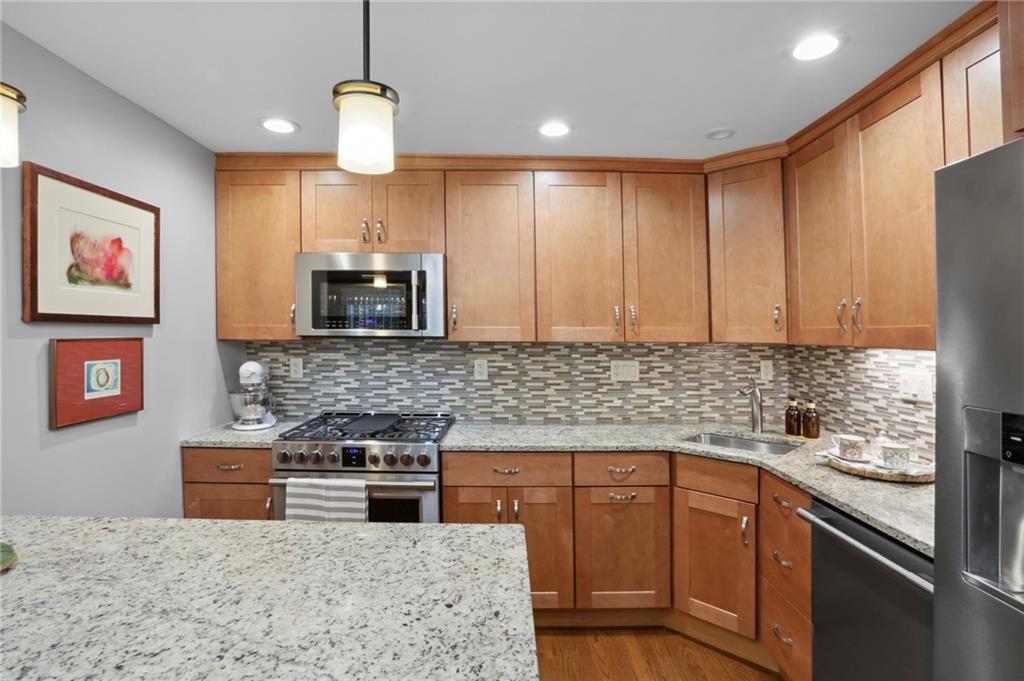 233 Haralson Avenue NE
