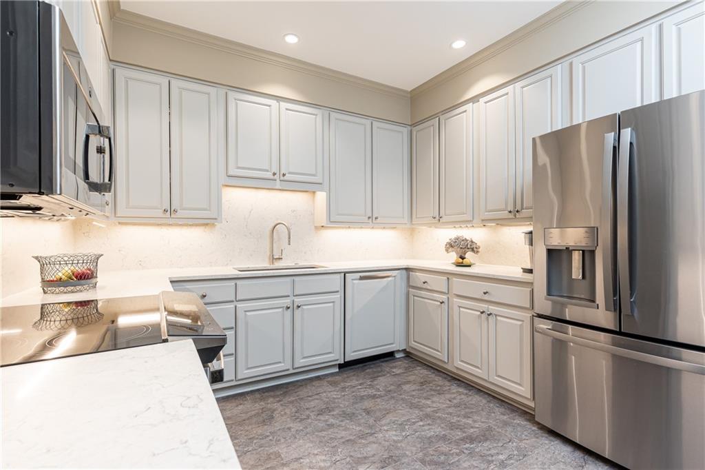 4 Montclair Drive NE