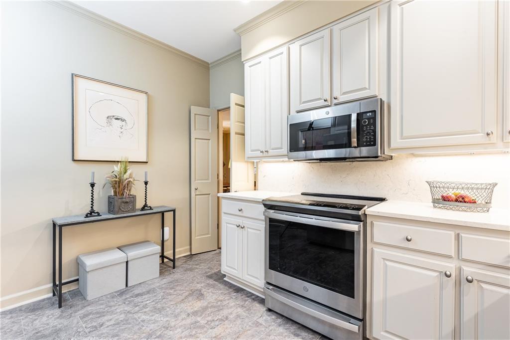 4 Montclair Drive NE