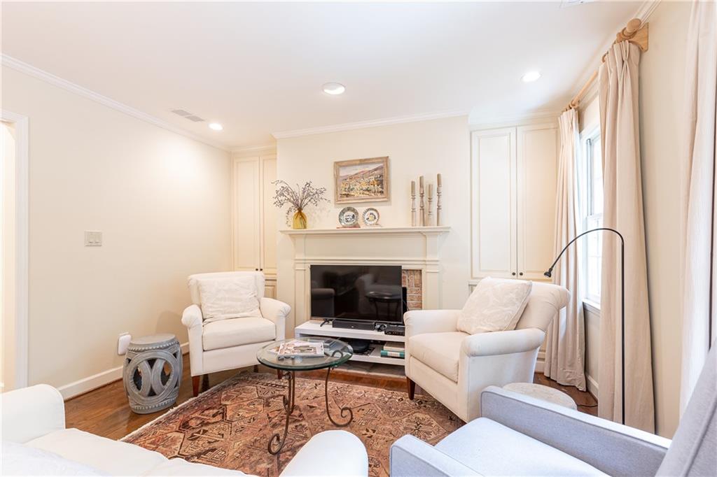 4 Montclair Drive NE
