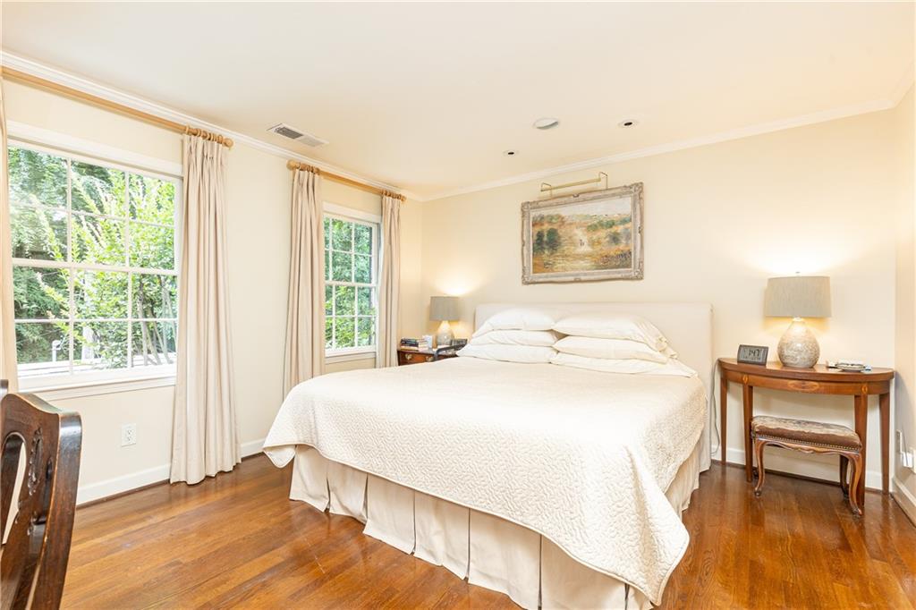 4 Montclair Drive NE