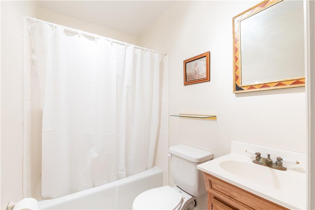 4 Montclair Drive NE