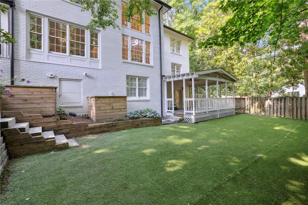 1135 Peachtree Battle Avenue NW