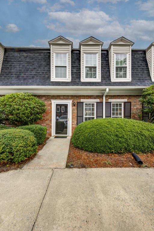 11 Bassett Hall Place NW