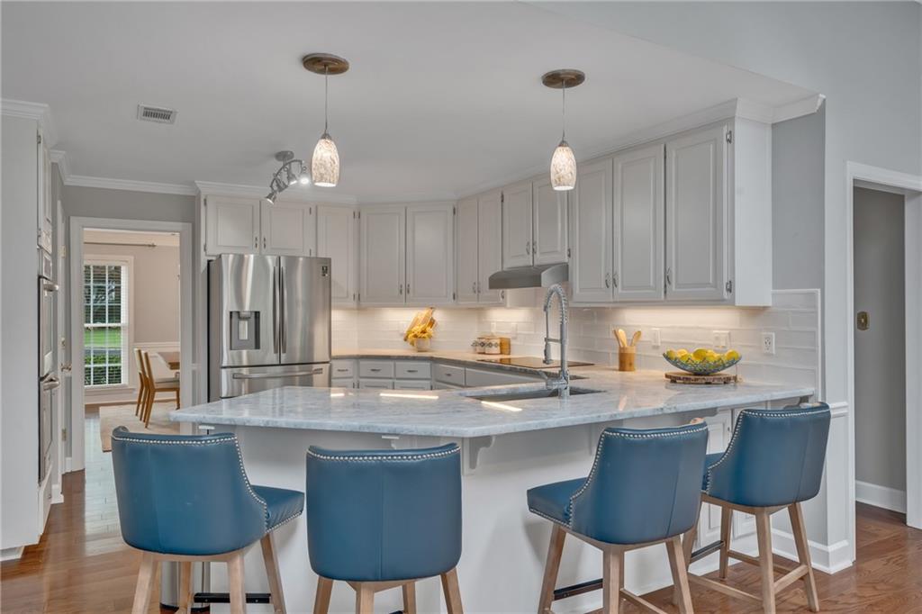 3200 Woolbridge Lane