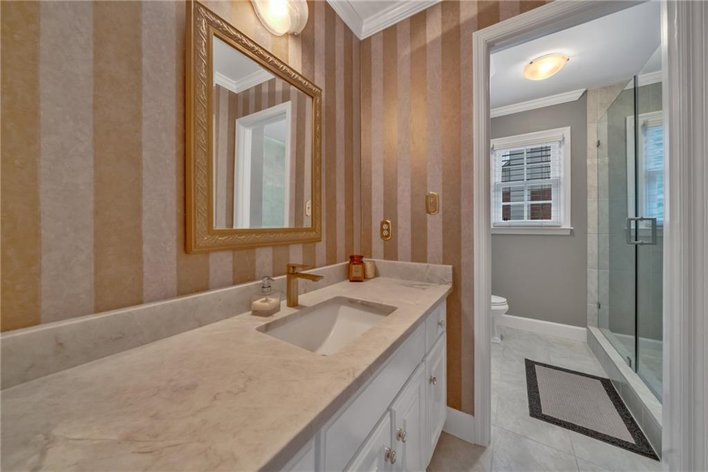3200 Woolbridge Lane