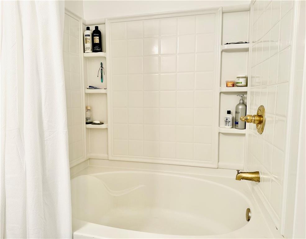 3150 Woodwalk Drive SE Unit 2206