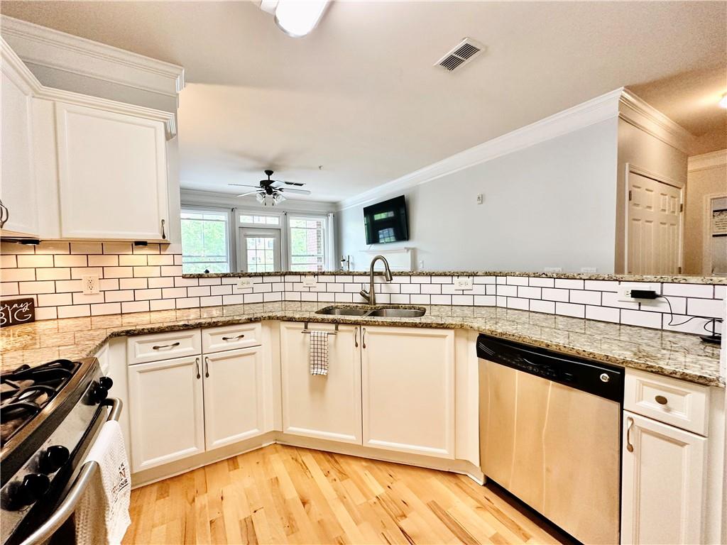 3150 Woodwalk Drive SE Unit 2206
