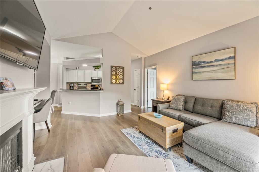 338 Pembroke Circle