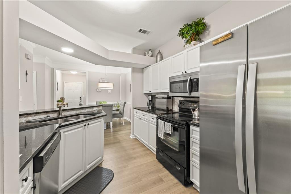 338 Pembroke Circle