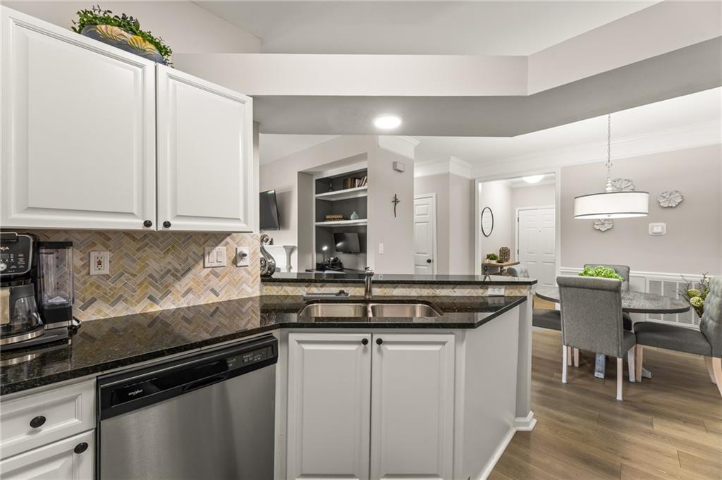338 Pembroke Circle