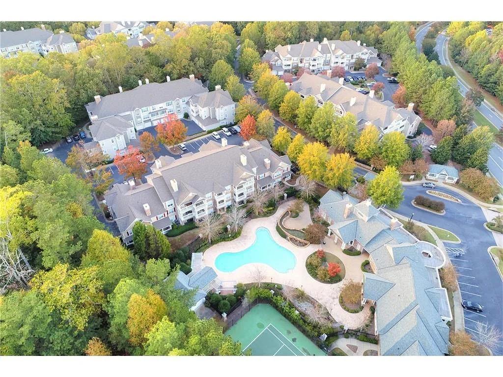 338 Pembroke Circle