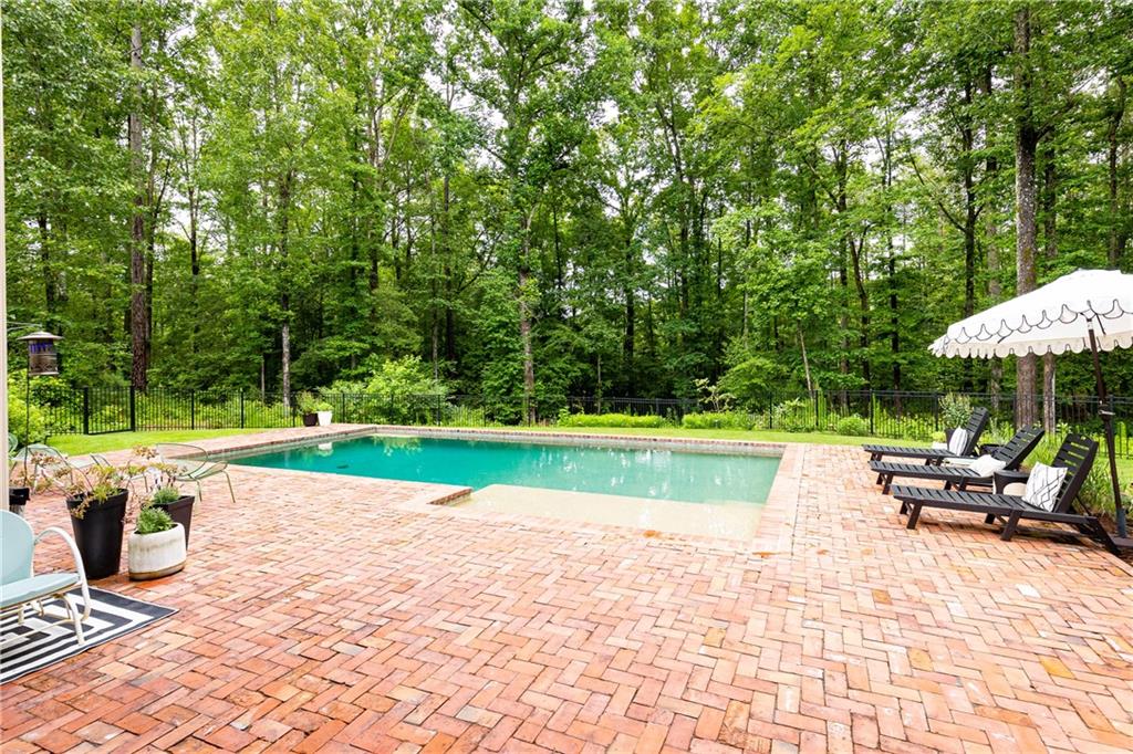 105 Laurel Forest Drive