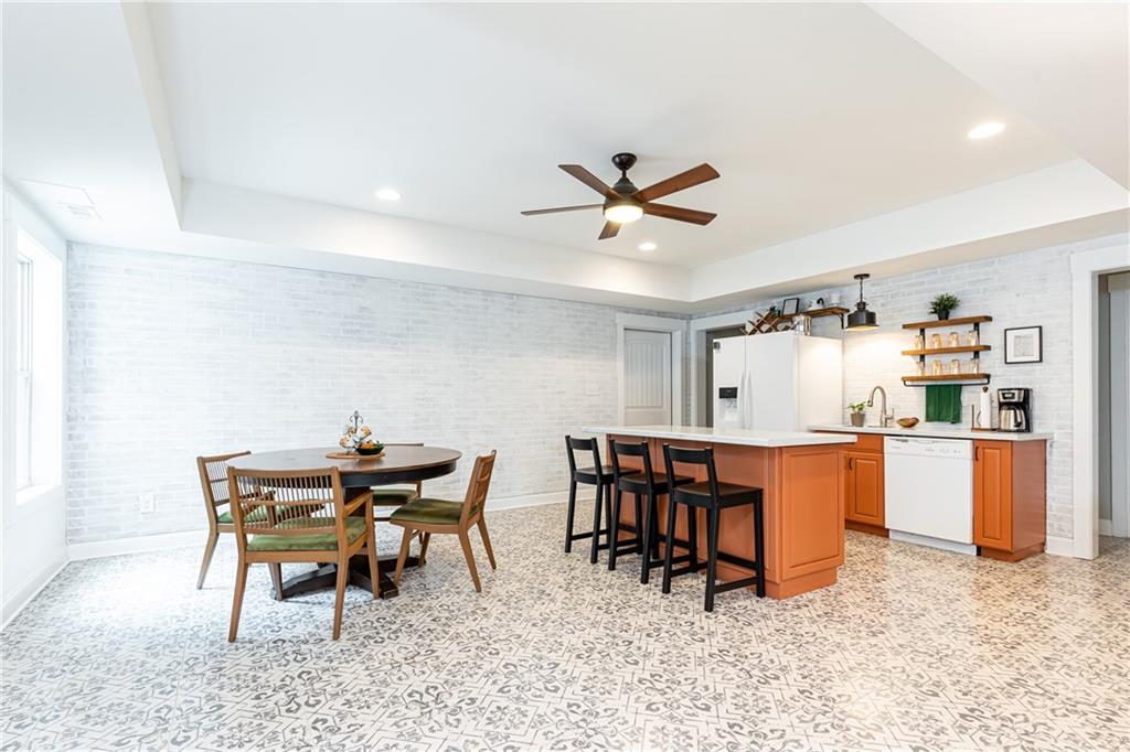 105 Laurel Forest Drive