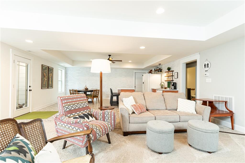 105 Laurel Forest Drive