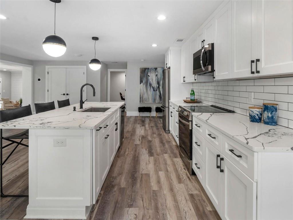 4175 MERRITT Drive
