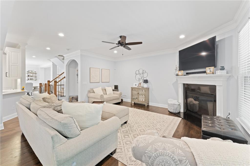 2602 Long Pointe