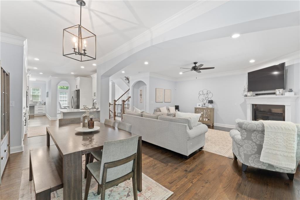 2602 Long Pointe