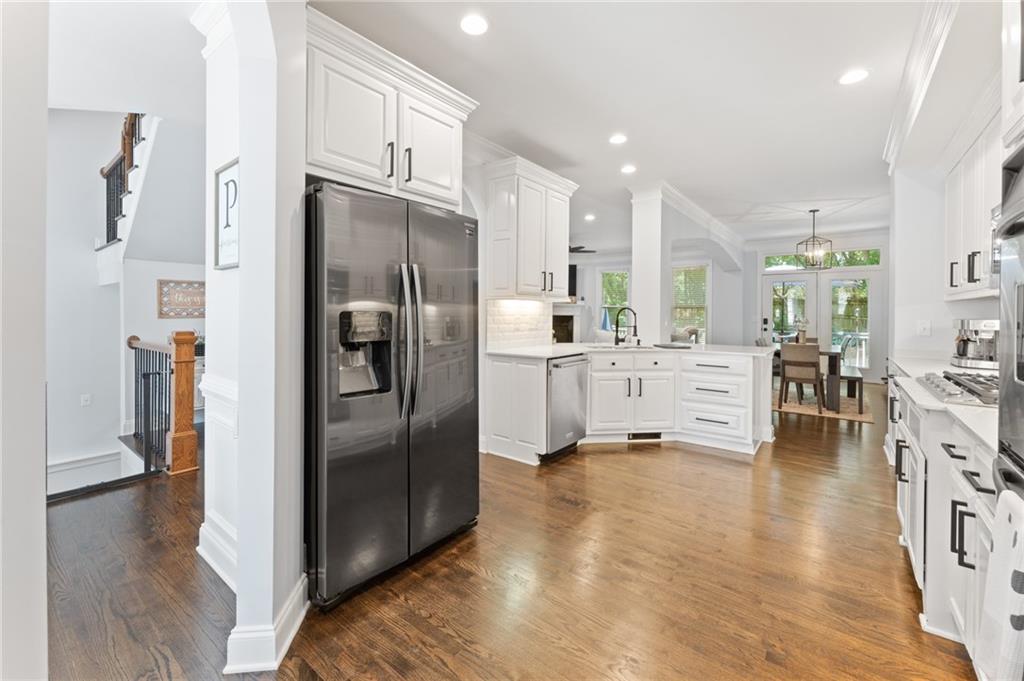 2602 Long Pointe
